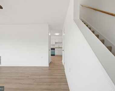 178 Hackberry Drive - Photo Thumbnail 1