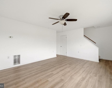 178 Hackberry Drive - Photo Thumbnail 2