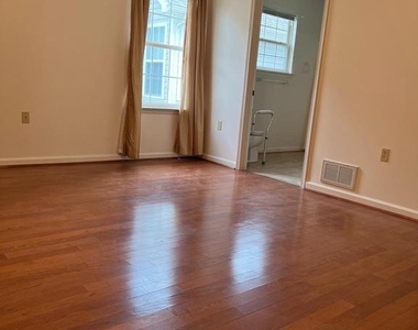 103 Buckwood Lane - Photo Thumbnail 18