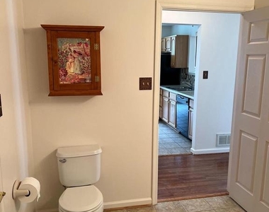 103 Buckwood Lane - Photo Thumbnail 13