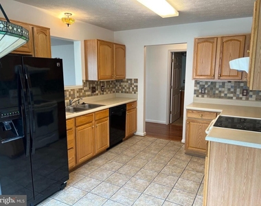 103 Buckwood Lane - Photo Thumbnail 29