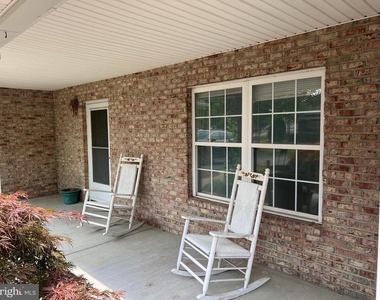 103 Buckwood Lane - Photo Thumbnail 7