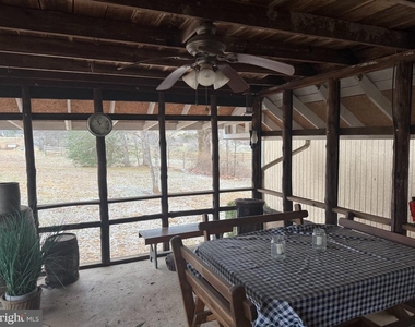 7246 Sperryville Pike - Photo Thumbnail 10