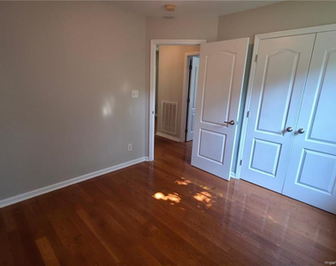 60 Cobblestone Drive - Photo Thumbnail 15