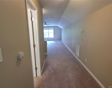 60 Cobblestone Drive - Photo Thumbnail 38