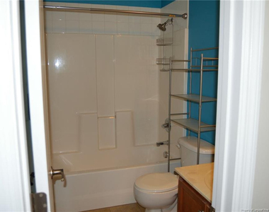 60 Cobblestone Drive - Photo Thumbnail 5