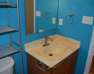 60 Cobblestone Drive - Photo Thumbnail 6