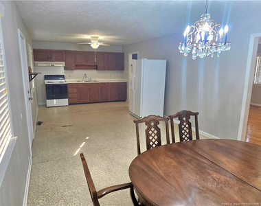 111 Chloe Drive - Photo Thumbnail 9