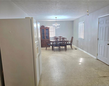 111 Chloe Drive - Photo Thumbnail 11