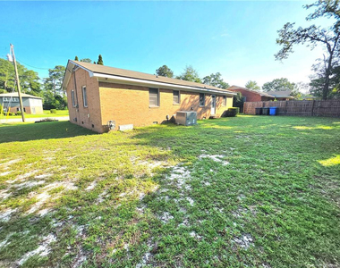 111 Chloe Drive - Photo Thumbnail 24