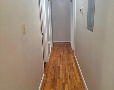 111 Chloe Drive - Photo Thumbnail 12