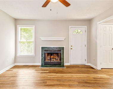 5928 Lively Court - Photo Thumbnail 7