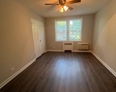 212 George Mason Drive N - Photo Thumbnail 8