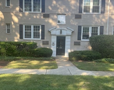 212 George Mason Drive N - Photo Thumbnail 1