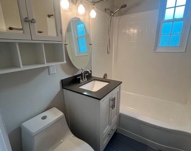 212 George Mason Drive N - Photo Thumbnail 10