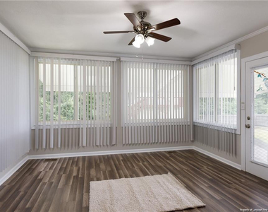 2008 Greendale Drive - Photo Thumbnail 16