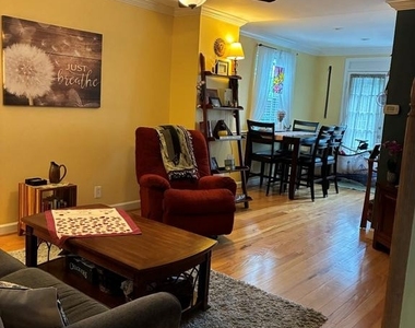 2809 S Columbus Street - Photo Thumbnail 1