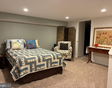 2809 S Columbus Street - Photo Thumbnail 8