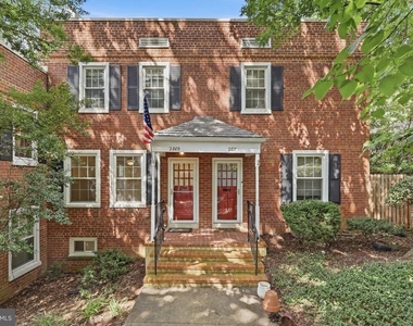 2809 S Columbus Street - Photo Thumbnail 14