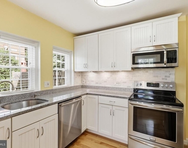 2809 S Columbus Street - Photo Thumbnail 21