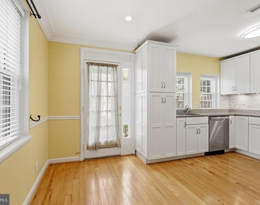 2809 S Columbus Street - Photo Thumbnail 20