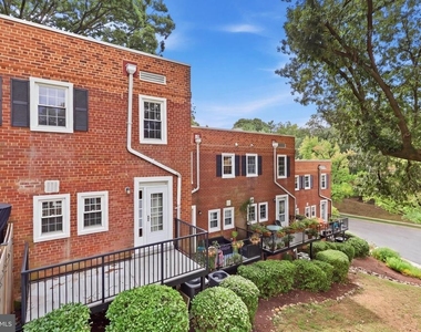 2809 S Columbus Street - Photo Thumbnail 38