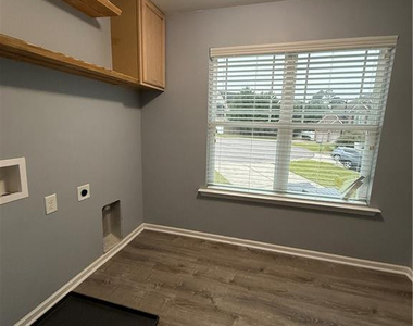 42 Betsy Ross Court - Photo Thumbnail 23