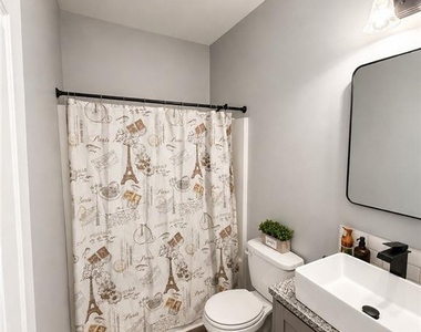42 Betsy Ross Court - Photo Thumbnail 9