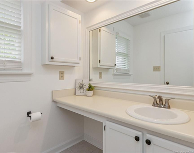 5500 Fortunes Ridge Drive - Photo Thumbnail 11