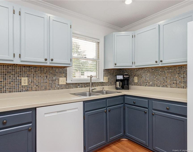 5500 Fortunes Ridge Drive - Photo Thumbnail 6