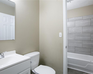 912 Spellman Drive - Photo Thumbnail 3
