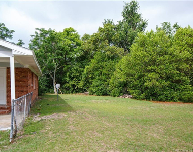 912 Spellman Drive - Photo Thumbnail 12
