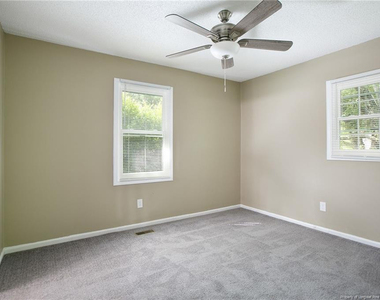 912 Spellman Drive - Photo Thumbnail 5