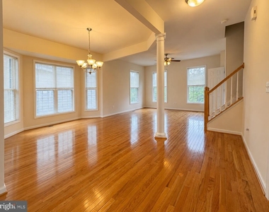1380 Timberwood Boulevard - Photo Thumbnail 4