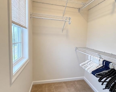 1380 Timberwood Boulevard - Photo Thumbnail 13