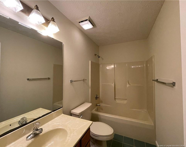 6124 Garden Court - Photo Thumbnail 10