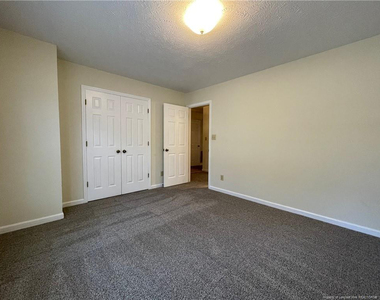 6124 Garden Court - Photo Thumbnail 9