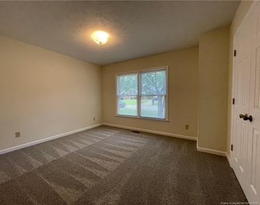6124 Garden Court - Photo Thumbnail 8