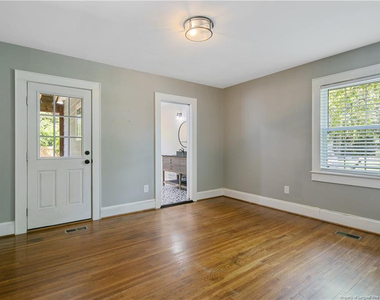 209 N Churchill Drive - Photo Thumbnail 15