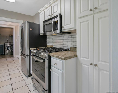 209 N Churchill Drive - Photo Thumbnail 9
