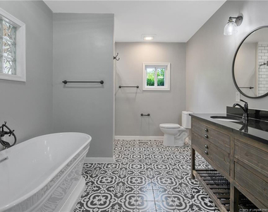 209 N Churchill Drive - Photo Thumbnail 17
