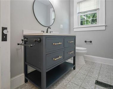 209 N Churchill Drive - Photo Thumbnail 24