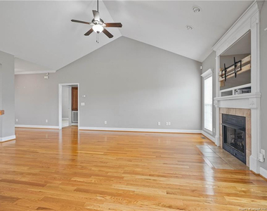 5324 Anna Belle Lane - Photo Thumbnail 7