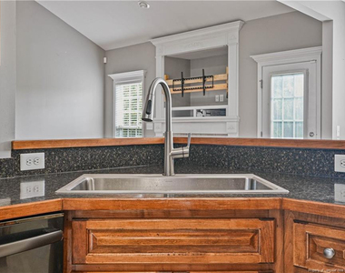 5324 Anna Belle Lane - Photo Thumbnail 12