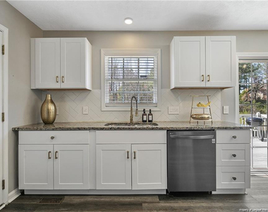 224 Kristin Avenue - Photo Thumbnail 7