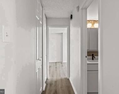 1500 Locust Street - Photo Thumbnail 17