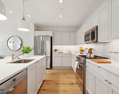1805 Walnut Street - Photo Thumbnail 9