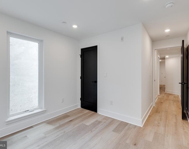 1339 S 20th Street - Photo Thumbnail 21
