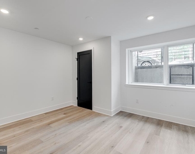 1339 S 20th Street - Photo Thumbnail 11