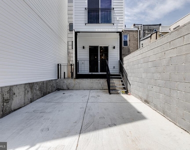 1339 S 20th Street - Photo Thumbnail 9